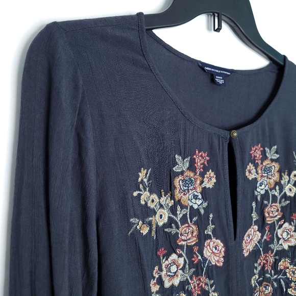 AMERICAN EAGLE WOMEN'S Floral Embroidered Bell Sleeve Boho Top MEDIUM - Picture 3 of 16